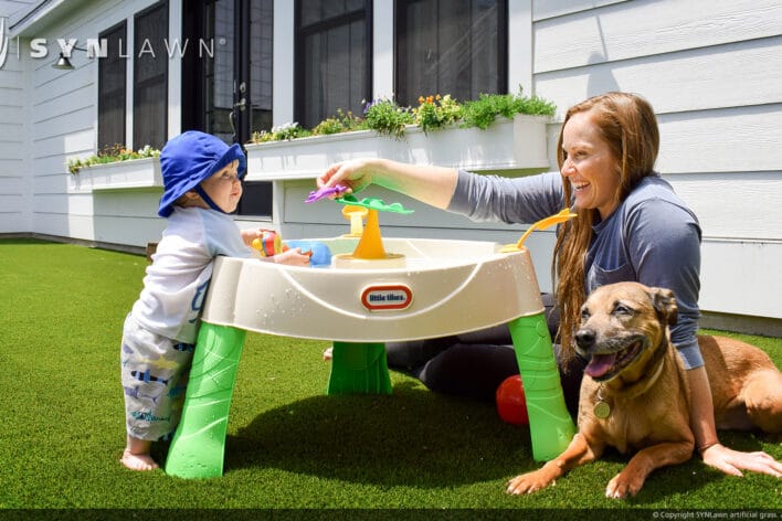 SYNLawn Oregon pets artificial grass safe for family dogs and kids